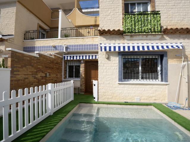 Casa en venta en Pilar de la Horadada Alicante