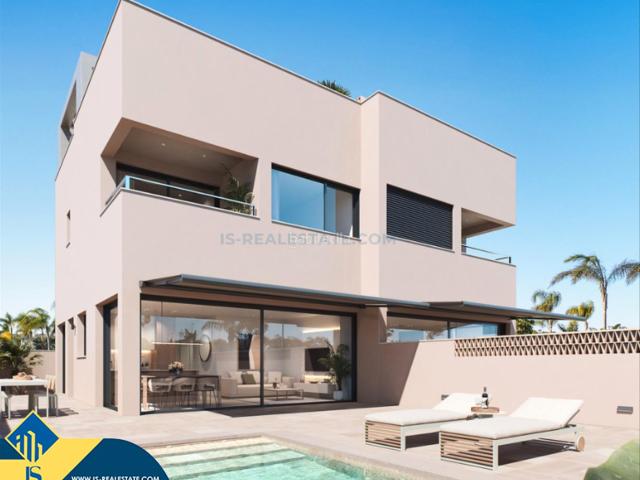 Casa en venta en Pilar de la Horadada, El Mojón. Casas con piscina privada en construcción en Orihuela Costa, provincia de Alicante. 3 habitaciones 135 m² 300 metros del mar. Casas Pilar de la.