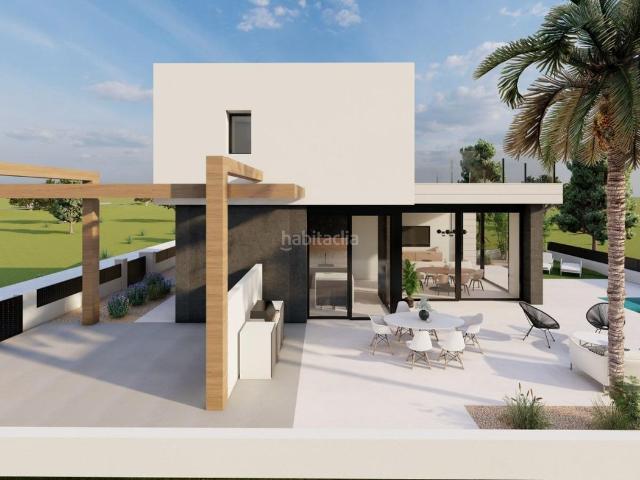 Casa en venta en Pilar de la Horadada, El Pinar de Campoverde. VILLAS DE OBRA NUEVA EN PILAR DE LA HORADADA EN EL CAMPO DE GOLFResidencial de obra nueva de 6 villas independientes en Pilar de l. Casas.