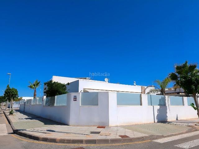 Casa en venta en Pilar de la Horadada, Pilar de la Horadada Ciudad. Casas Pilar de la.