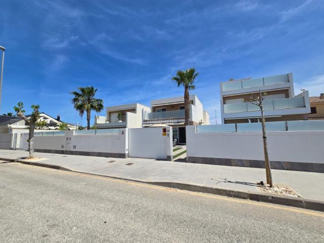 Casa en venta en Pilar de la Horadada, Pilar de la Horadada Ciudad. Casas Pilar de la.