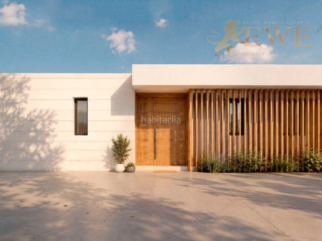 Casa en venta en Pilar de la Horadada, Pilar de la Horadada Ciudad. Elegantes villas con piscina privada a 3 km de la playa en Pilar de la Horadada. Casas Pilar de la.