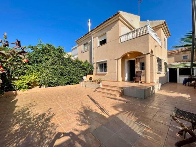 Casa en Venta en Pilar de la Horadada