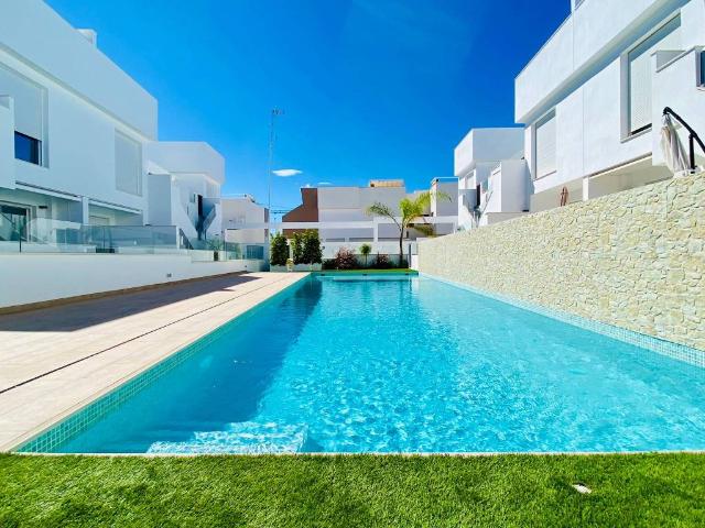 Casa en Venta en Pilar de la Horadada