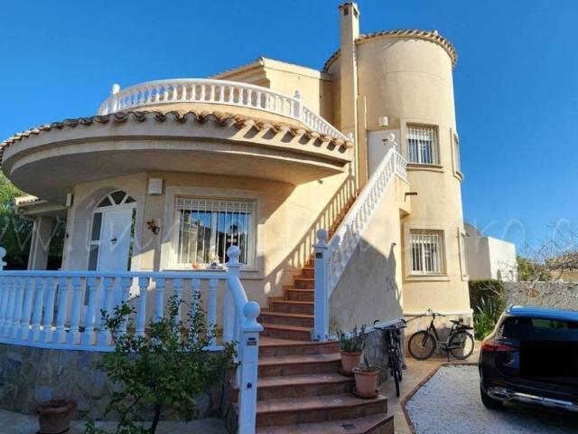 Casa en Venta en Pilar de la Horadada
