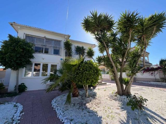Casa en Venta en Pilar de la Horadada