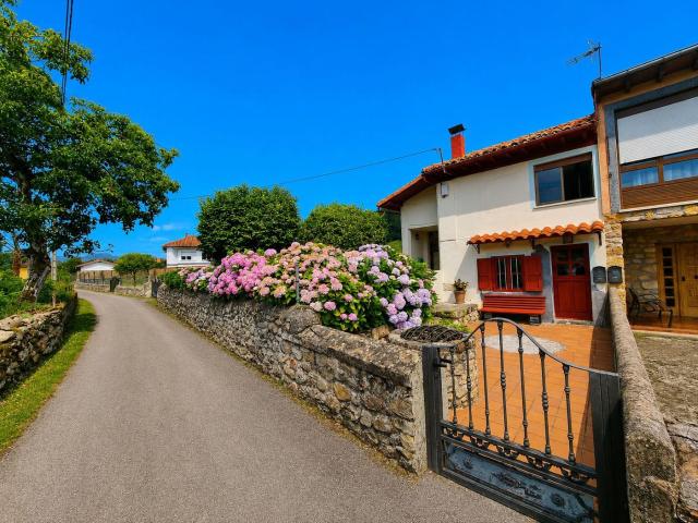 Casa en venta en Piloña. Casa en venta en Piloña, 3 dormitorios. Casas.