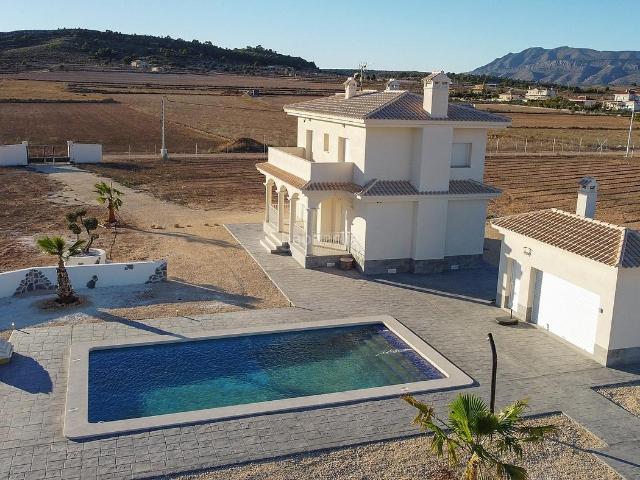 Casa en venta en Pinoso. Casas.
