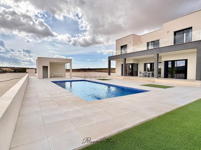 Casa en venta en Pinoso. Casas.