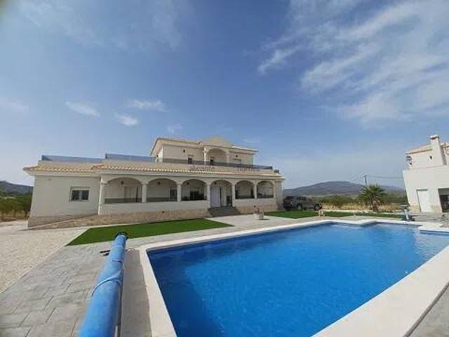 Casa en Venta en Pinoso El Pinós
