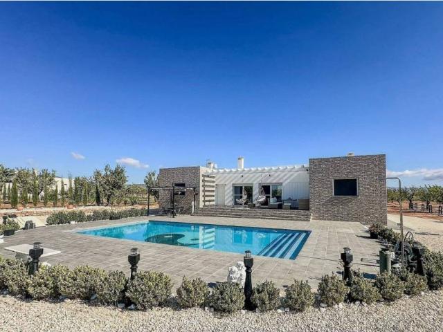 Casa en Venta en Pinoso El Pinós