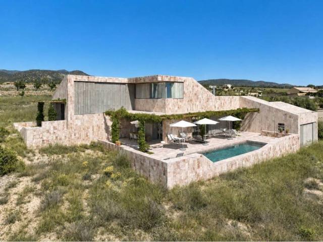 Casa en Venta en Pinoso El Pinós