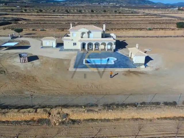 Casa en Venta en Pinoso El Pinós