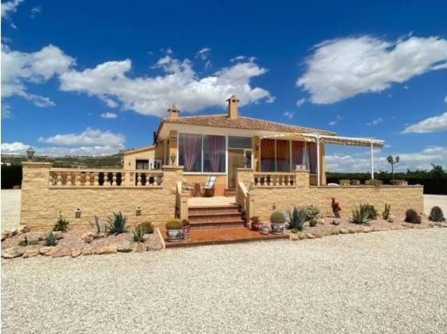 Casa en Venta en Pinoso El Pinós