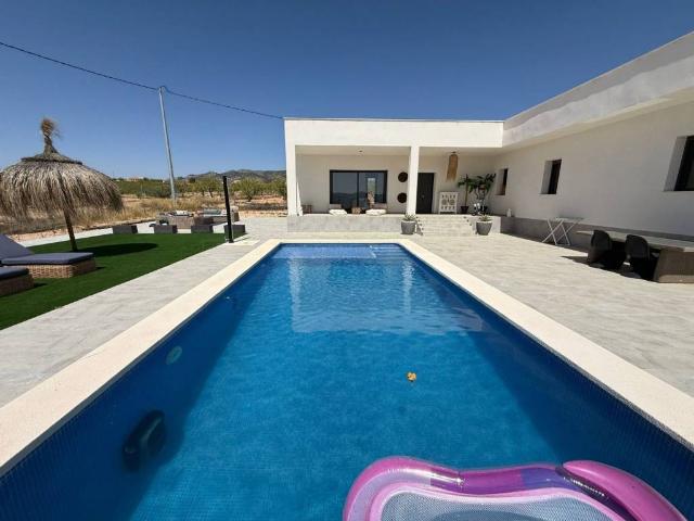 Casa en Venta en Pinoso El Pinós