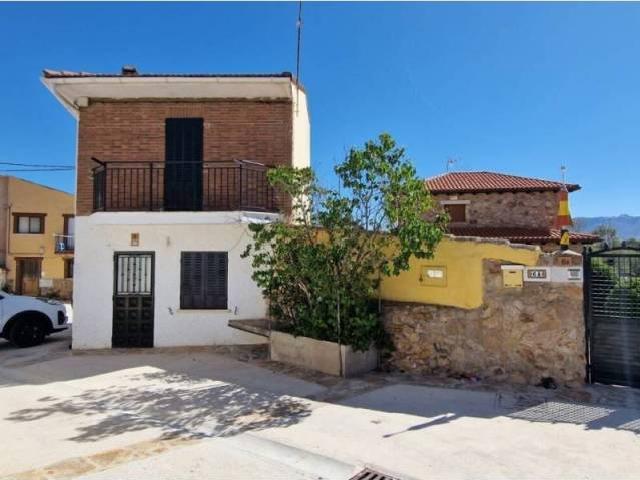 Casa en Venta en Piñuécar Gandullas