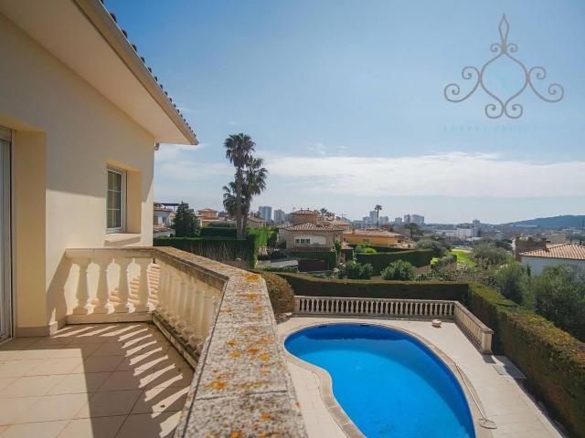 Casa en Venta en Platja d’Aro 320m² Castell Platja d'Aro