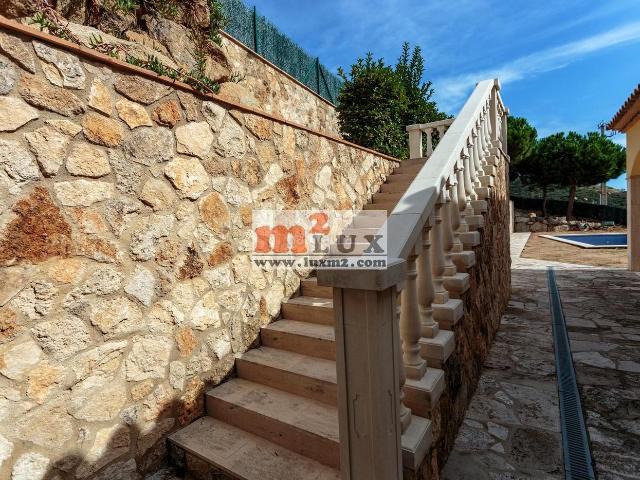 Casa en venta en Platja d´Aro, Urbanitzacions Costa Brava. Casa nueva en la residencia Can Semi, Castell Playa de Aro, Costa Brava. Casas Platja.