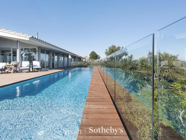 Casa en venta en Platja d´Aro, Urbanitzacions Costa Brava. Extraordinaria propiedad con vistas impresionantes. Casas Platja.