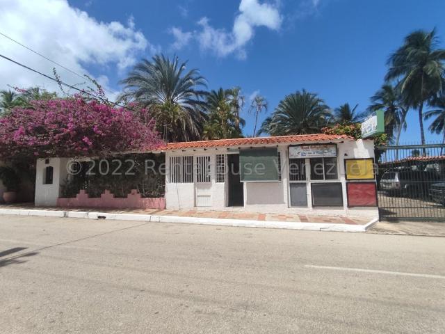 Casa en Venta en Playa El Agua, Margarita