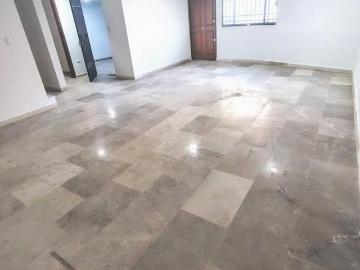 CASA EN VENTA EN PLAZA CRISTAL
