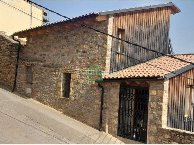 Casa en venta en Pobla de Segur La Pirineos. No es una casa. Es el botón de pausa que llevabas años buscando. Casas Pobla de Segur.