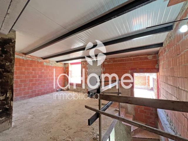 Casa en venta en Pobla de Vallbona la, Núcleo Urbano. CON INFINITAS POSIBLIDADES. Casas Pobla de Vallbona.