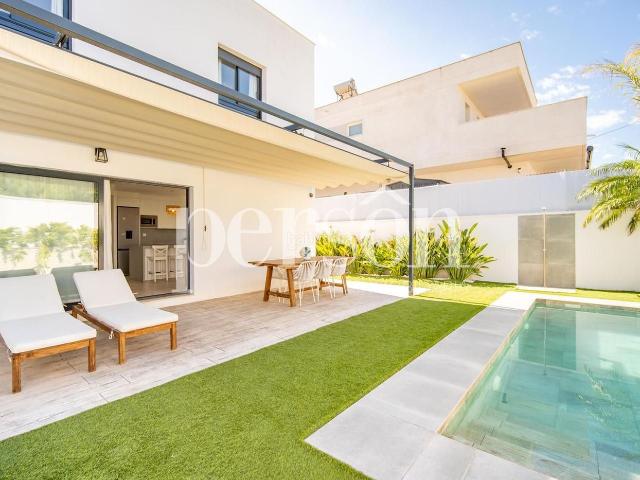 Casa en venta en Pobla de Vallbona la, La Conarda. Espectacular casa. Casas Pobla de Vallbona.
