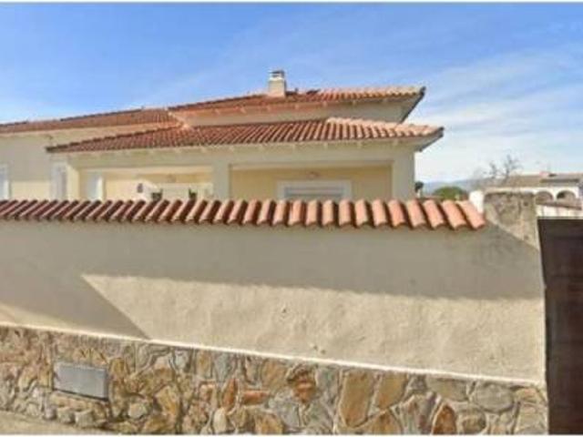 Casa en Venta en Población de Arroyo