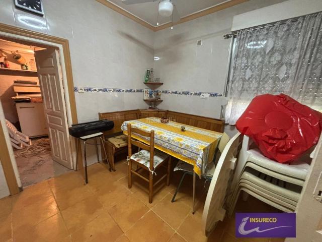 Casa en venta en Pobladura de Pelayo García. CASA PARA REFORMAR EN POBLADURA DE PELAYO GARCÍA. Casas Pobladura de Pelayo.