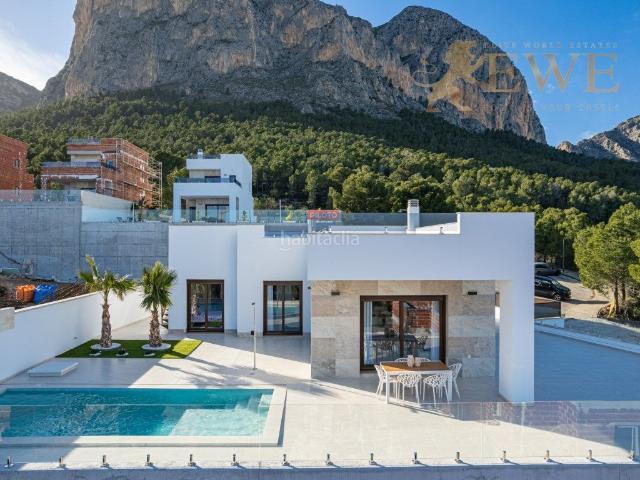 Casa en venta en Polop, Balcón de Ponoig Polop Paradis Polop Hills. Villa de una sola planta con vistas al mar y a la montaña en el pintoresco Polop. Casas.