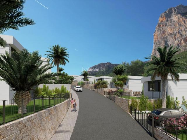 Casa en venta en Polop, Casco urbano. Villa contemporánea de obra nueva en dos plantas con 4 dormitorios y piscina privada en Polop. Casas.