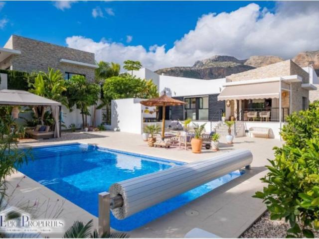 Casa en Venta en Polop