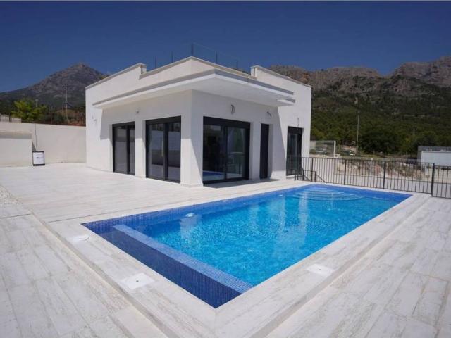 Casa en Venta en Polop