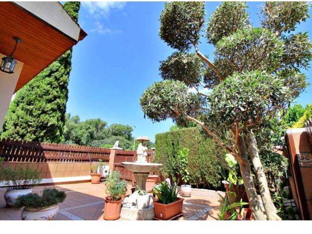Casa en venta en Polinyà. Casa ecosostenible en venta en Polinyà Zona Centro. Casas.
