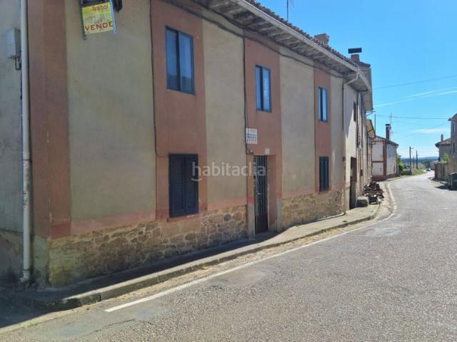 Casa en venta en Pomar de Valdivia. CASA EN VENTA POMAR DE VALDIVIA, CON NAVE Y HUERTO. Casas Pomar de.