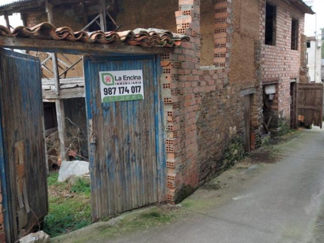 Casa en venta en Ponferrada, Lombillo