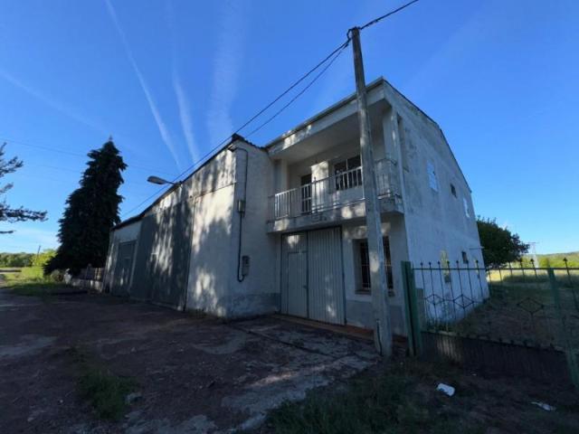 Casa en venta en Ponferrada, San andres de montejos