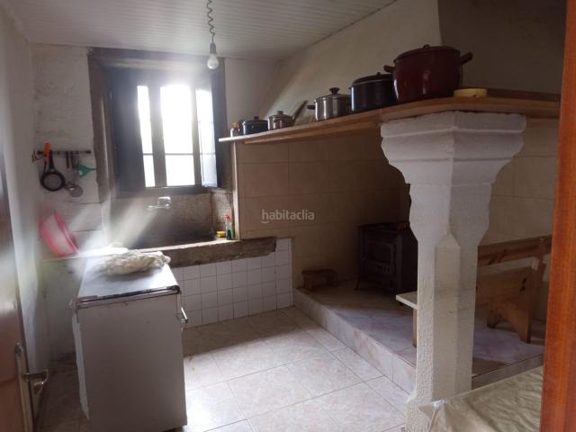 Casa en venta en Ponteceso. Casa y dos solares urbanos en Pazos,Ponteceso. Casas.