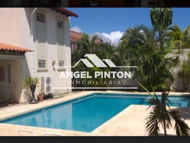 Casa en Venta en Porlamar Nueva Esparta 550 m2. 7 hab