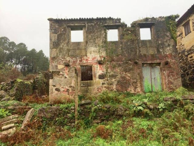 Casa en venta en Porriño O. Casa de piedra en Mosende para reformar, con licencia, proyecto, planos y permisos. Casas Porriño.