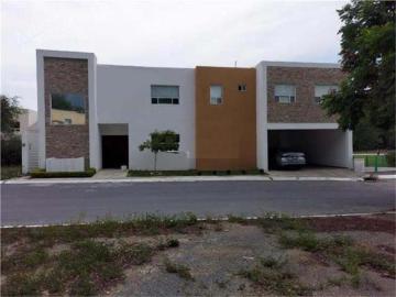 Casa en venta en Portales de Santiago, Santiago, Nuevo León