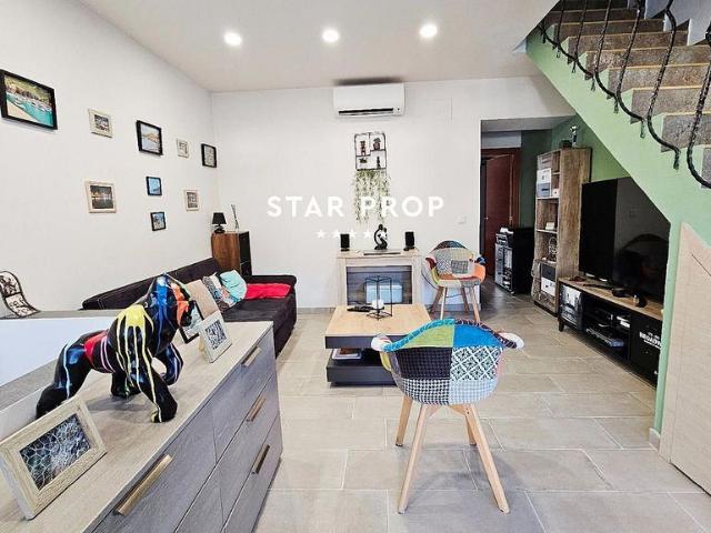 Chalet en venta en calle De L'església, Portbou, de 86 m² 3 habitaciones por 220.000