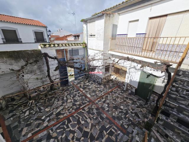 Casa en venta en Pozoblanco. CASA Y PISO EN VENTA EN POZOBLANCO. Casas.