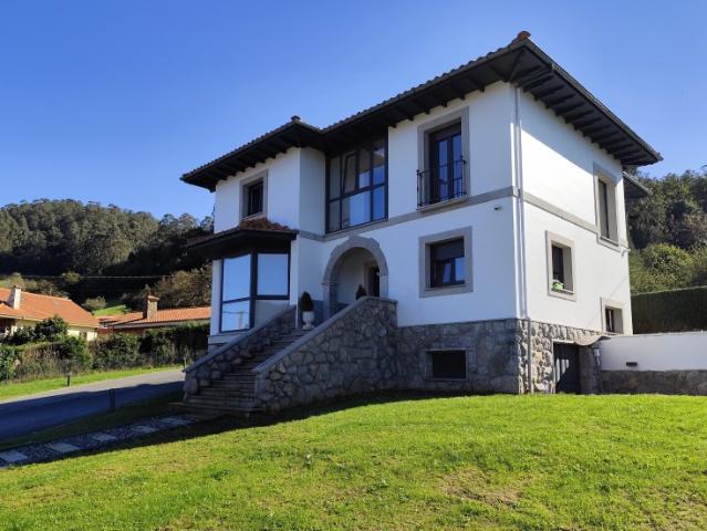 Casa en Venta en Pravia, Asturias