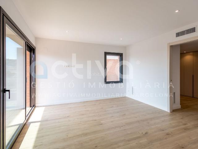 Casa en venta en Premià de Dalt. Espectacular casa de obra nueva a estrenar en pleno centro de Premià de Dalt. Casas Premià de.