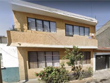 Casa en venta en Prensa Nacional, Tlalnepantla de Baz, México
