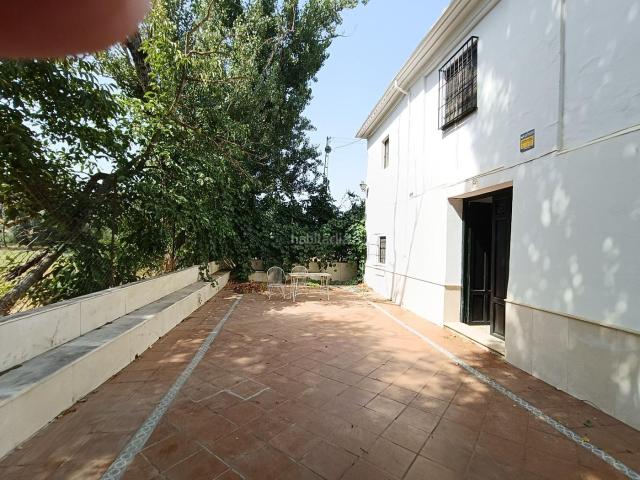 Casa en venta en Priego de Córdoba. Finca rústica con encanto, piscina y explotación agrícola en el Parque Natural de la Subbética. Casas Priego de.