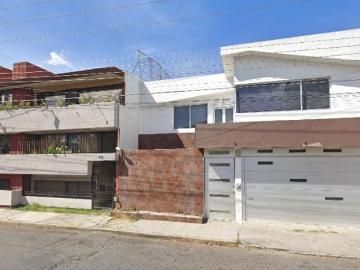 Casa en Venta en Priv 5B Sur Villa Encantada Puebla