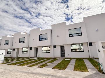 CASA EN VENTA EN PRIVADA COCOYOC, EX HACIENDA DEL ?NGEL, PERIF?RICO ECOL?GICO PUEBLA